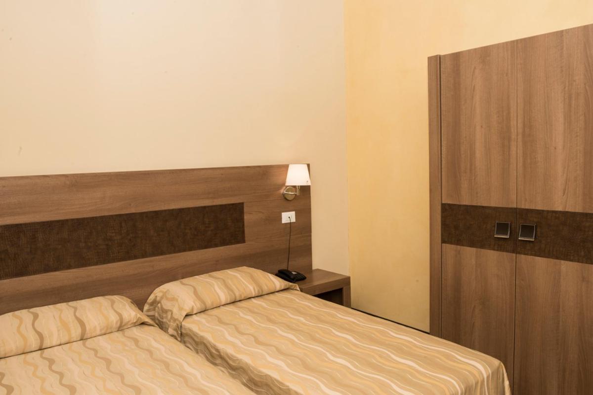 Hotel Corte Business Cavriago Екстер'єр фото