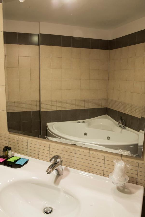 Hotel Corte Business Cavriago Екстер'єр фото