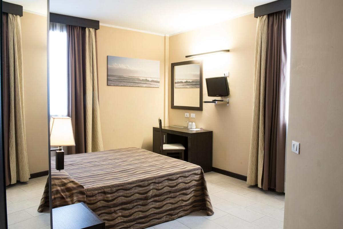 Hotel Corte Business Cavriago Екстер'єр фото