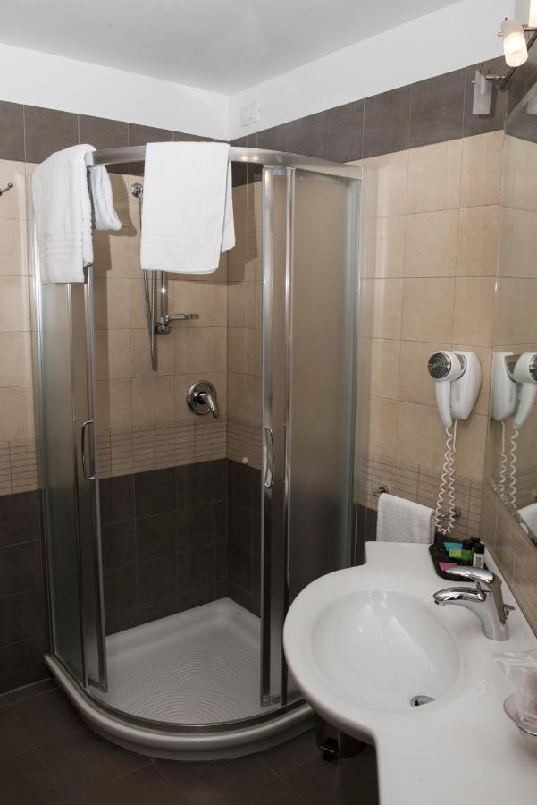 Hotel Corte Business Cavriago Екстер'єр фото