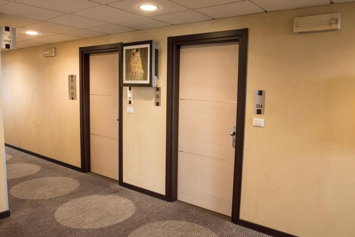 Hotel Corte Business Cavriago Екстер'єр фото