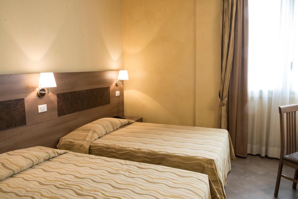 Hotel Corte Business Cavriago Екстер'єр фото