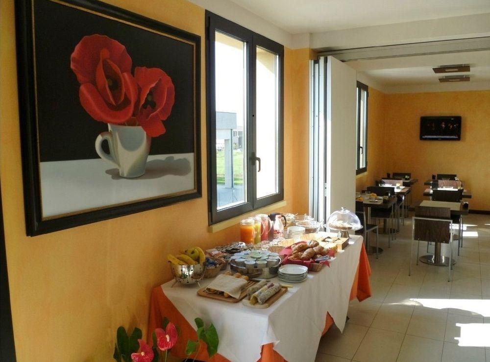 Hotel Corte Business Cavriago Екстер'єр фото