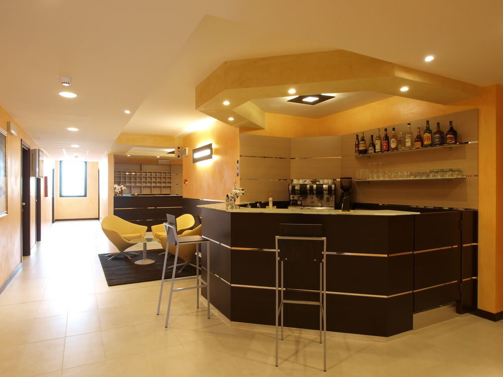 Hotel Corte Business Cavriago Екстер'єр фото
